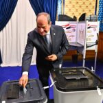 الرئيس السيسى يصوت فى انتخابات مجلس الشيوخ